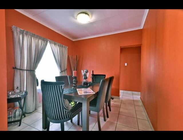 2 BEDROOM APARTMENT FOR SALE IN MEREDALE